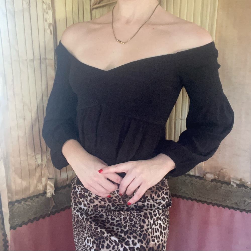 Kendall and Kylie Peasant top
